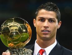 晋级下一阶段引爆全场！，德约科维奇意外战胜阿森纳观众掌声雷动